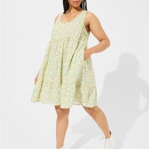 Torrid, Mini Challis Tiered Tank Dress Dancing Daisies Floral Dandelion, Size 2